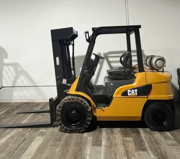 2011 Cat Outdoor Forklift