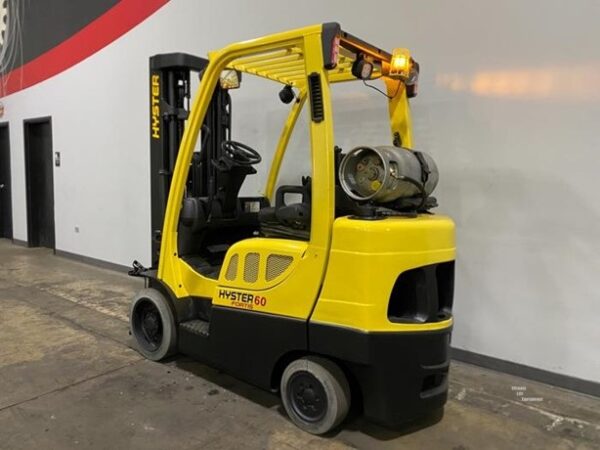 2017 HYSTER S60FT - Image 2